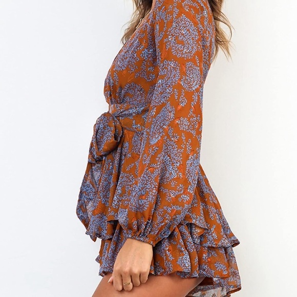 Floral Romper - Picture 2 of 3